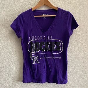 Colorado Rockies Baseball G-III For Her Carl Banks V-Neck T-Shirt Size Small
